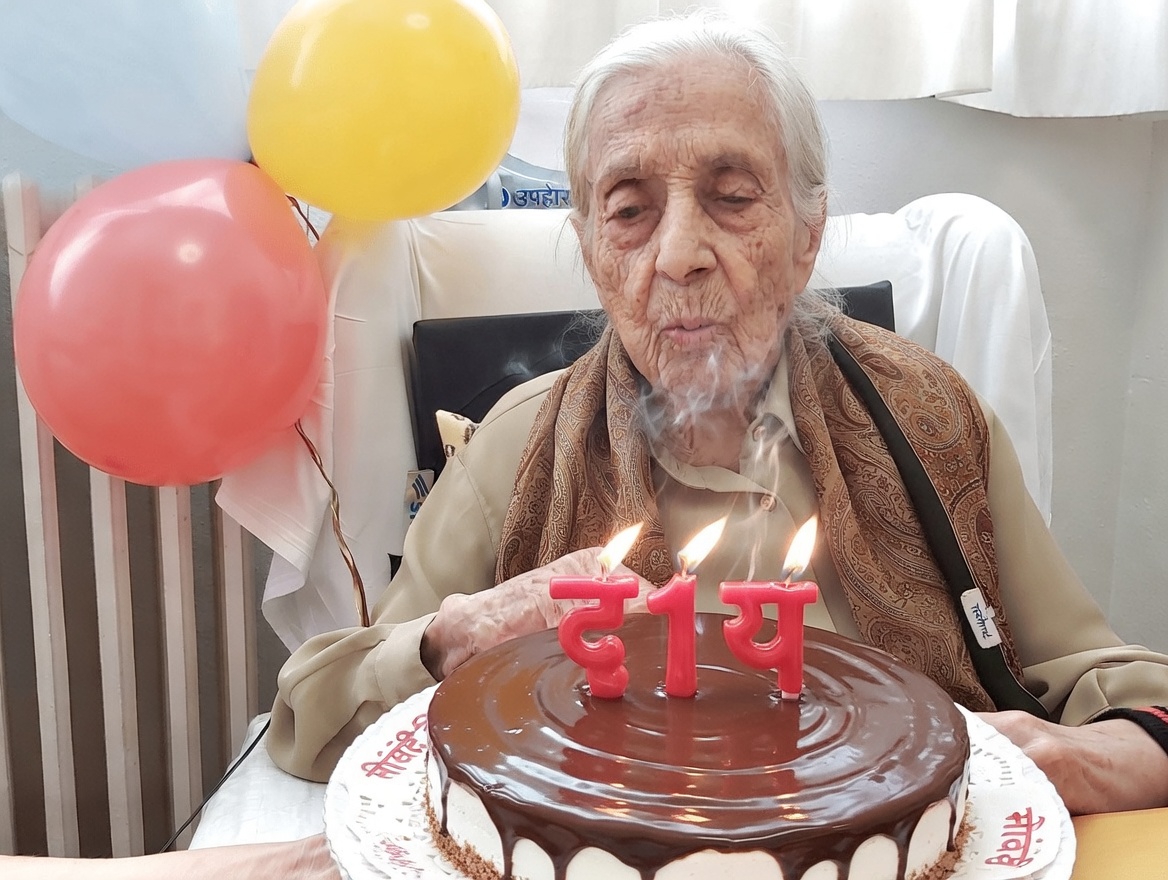 117 वर्ष तक जीवित रहने वाली सुपरशतायु महिला: उसकी दीर्घायु के रहस्य