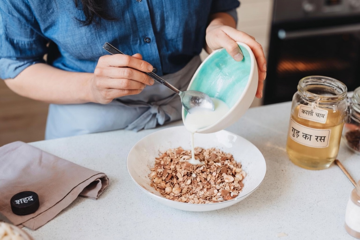 नारियल तेल और जोड़ों का स्वास्थ्य: रसोई की एक सरल आदत जिसे जानना चाहिए?