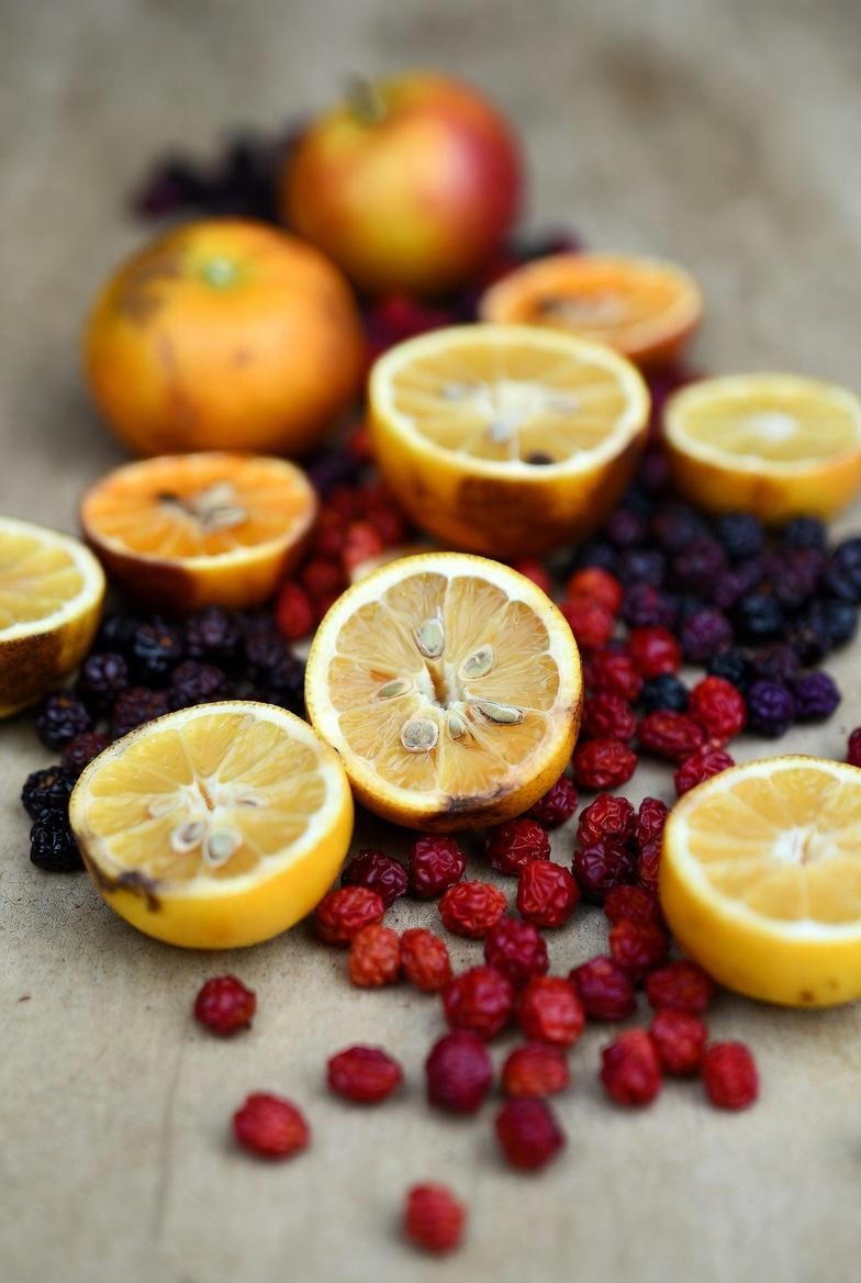 उन शीर्ष 5 विटामिनों के बारे में जानें जो आपके पैरों और तलवों में स्वस्थ रक्त संचार को प्राकृतिक रूप से सहारा दे सकते हैं